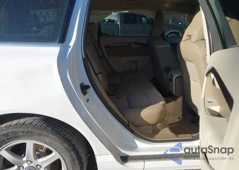 2010 Volvo V70 3.2/3.2 R-Design from USA, damaged, VIN YV1982BW4A1163964